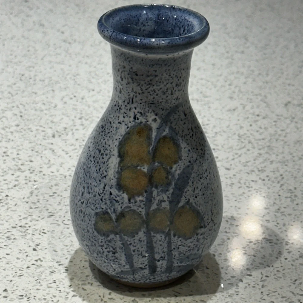 Vintage Blue Speckled Studio Pottery Vase with Floral Detail - Picture 4 of 7